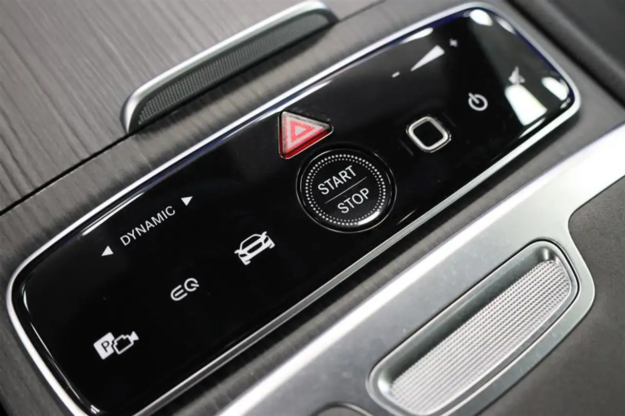 Mercedes-Benz EQS снимка Mercedes-Benz EQS
