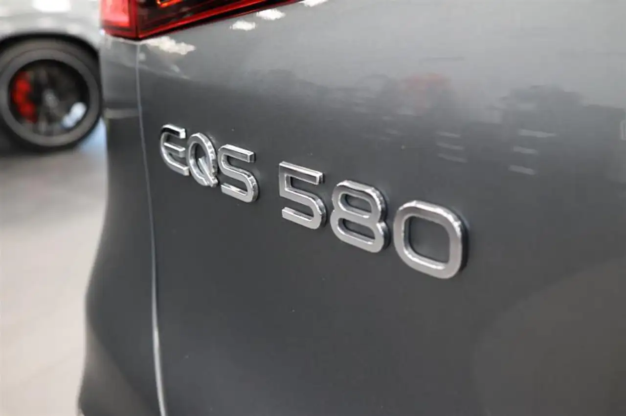 Mercedes-Benz EQS снимка Mercedes-Benz EQS
