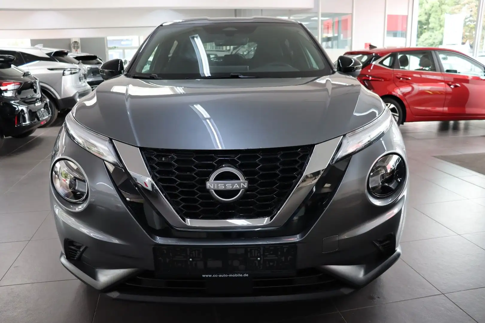 Nissan Juke 1.0 AT MJ25 N-Connecta Nav LED TLeder AKTIO Grau - 2