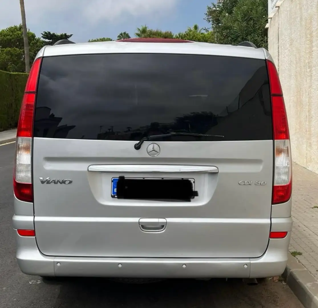 Mercedes-Benz Viano 3.0CDI Ambiente Larga Aut. Grey - 2