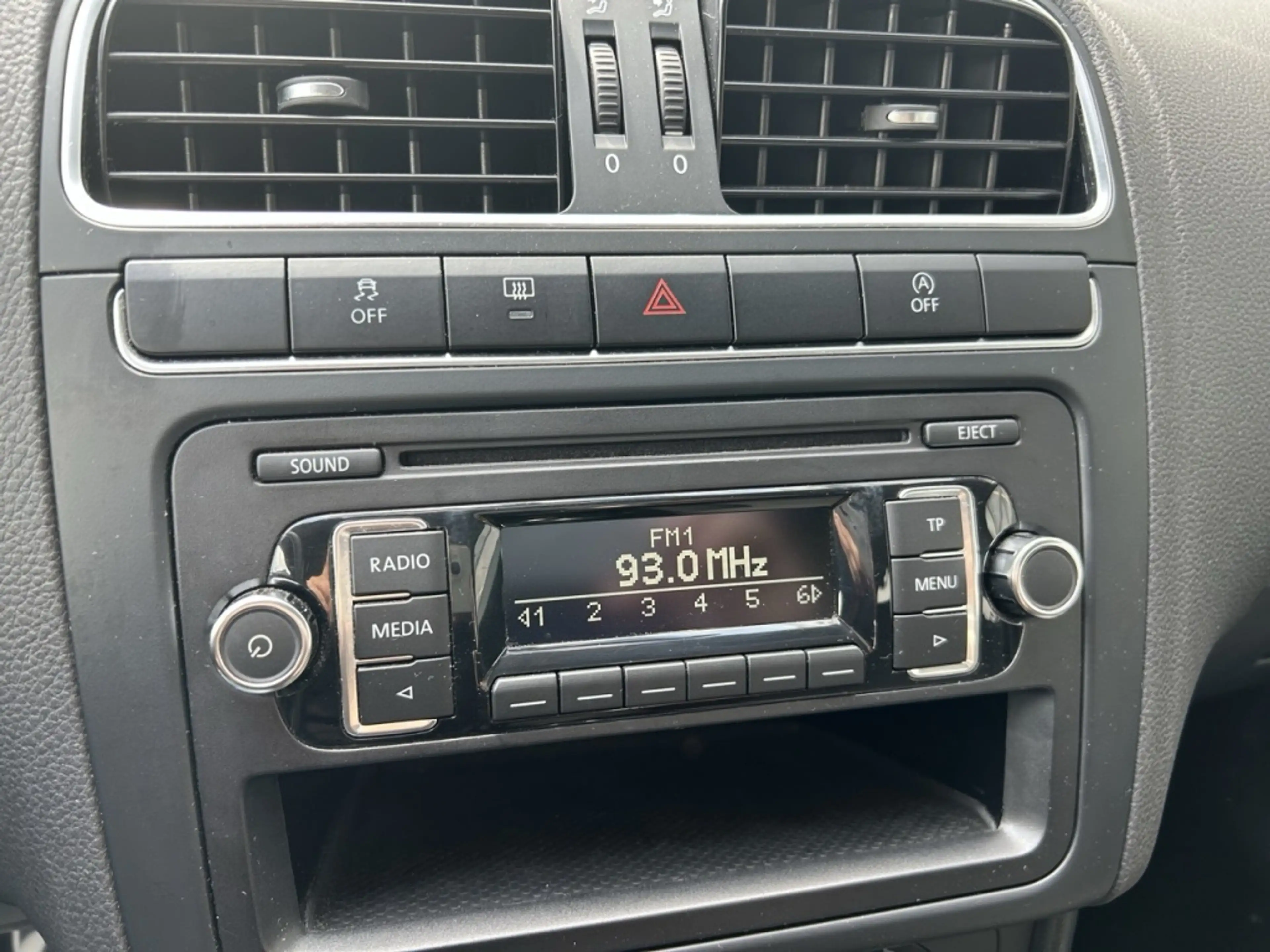Volkswagen Polo 1.2 TSI 90PK 5D BMT Edition — photo 19