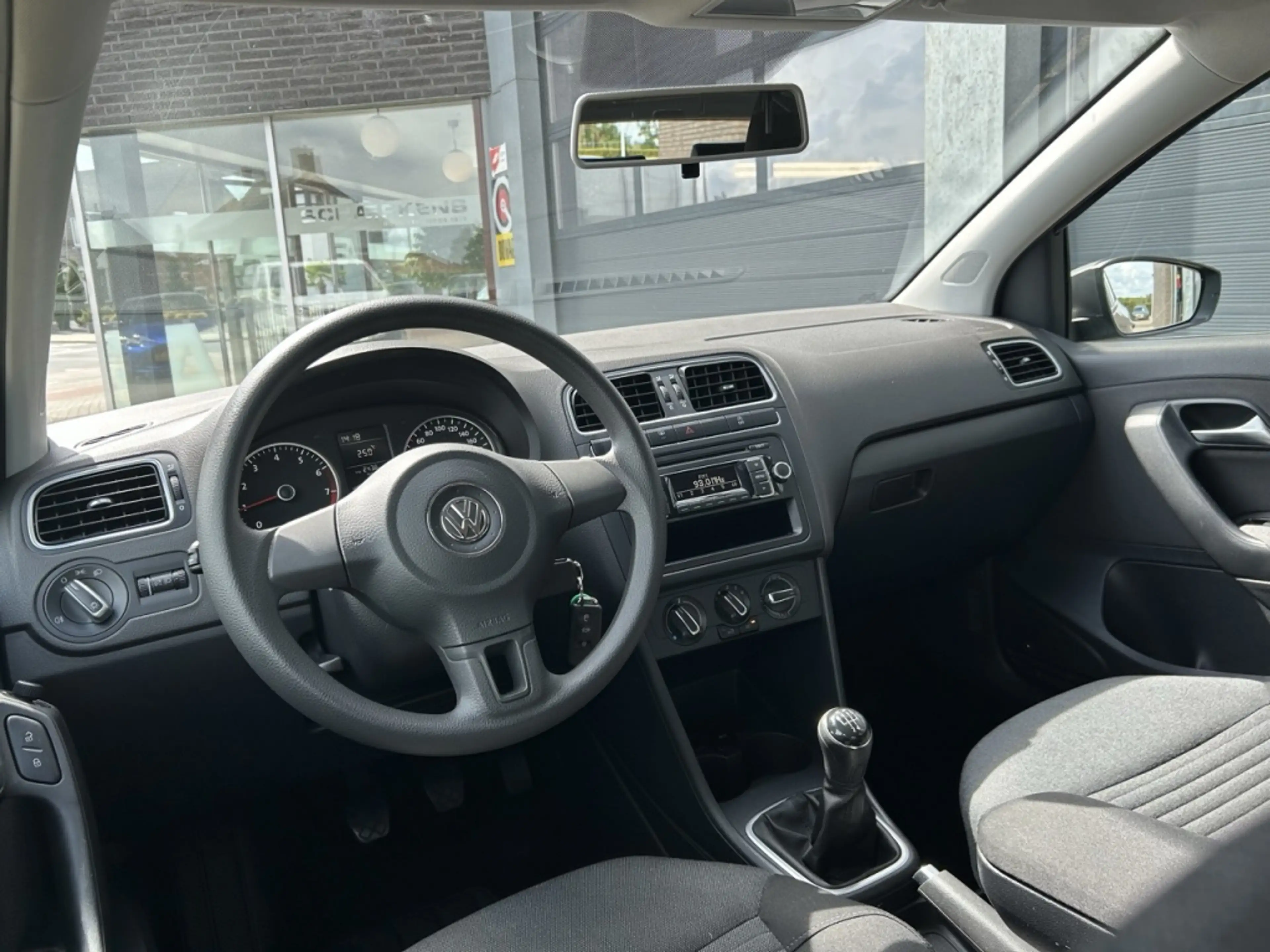 Volkswagen Polo 1.2 TSI 90PK 5D BMT Edition — photo 15