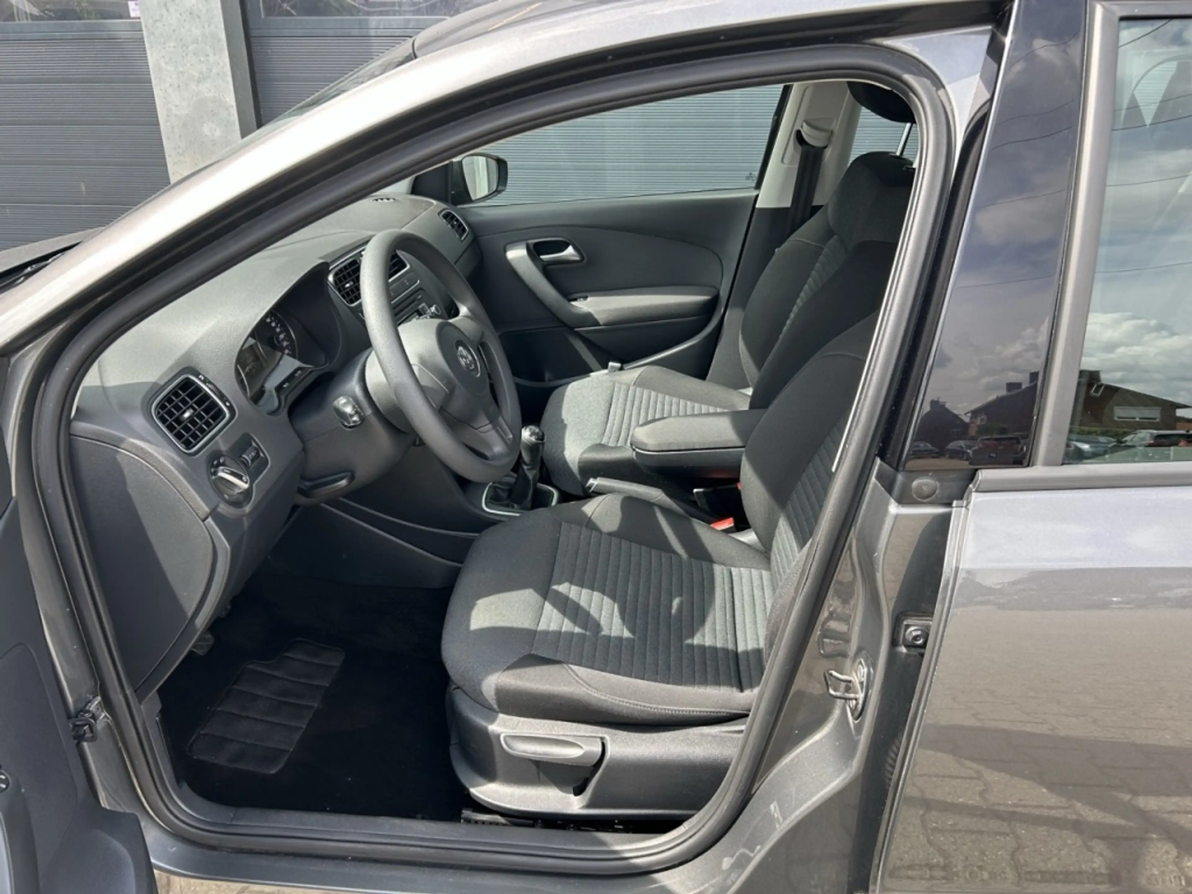 Volkswagen Polo 1.2 TSI 90PK 5D BMT Edition — photo 6
