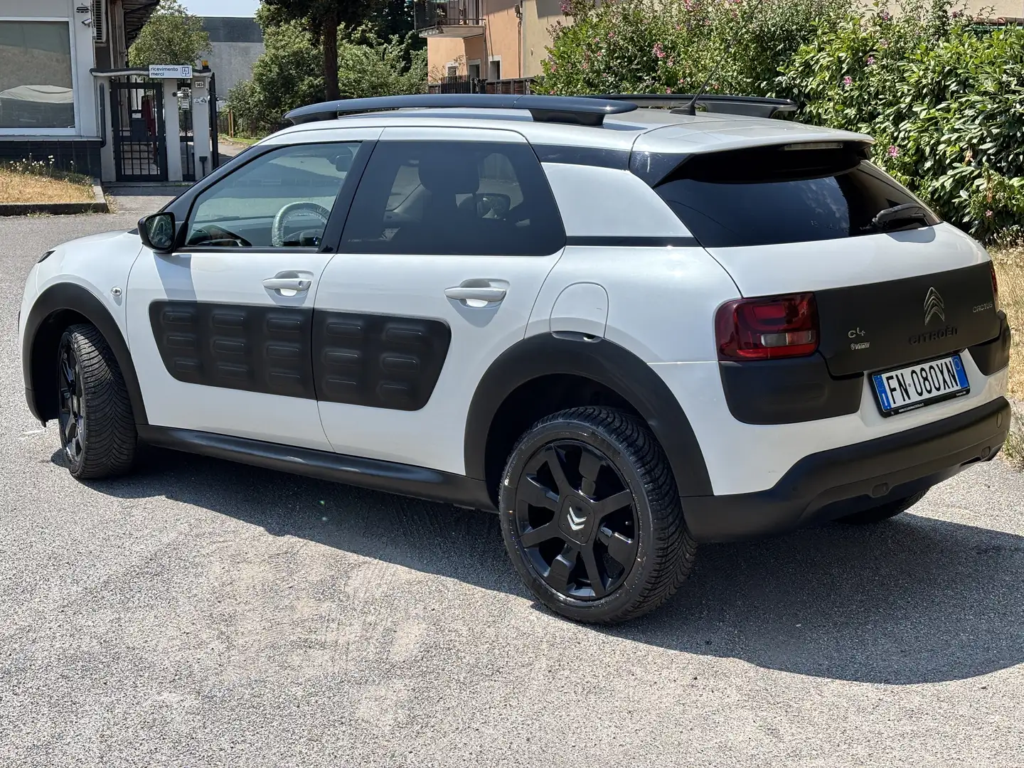 Citroen C4 Cactus BlueHDi 100 S&S ETG6 Shine Weiß - 2