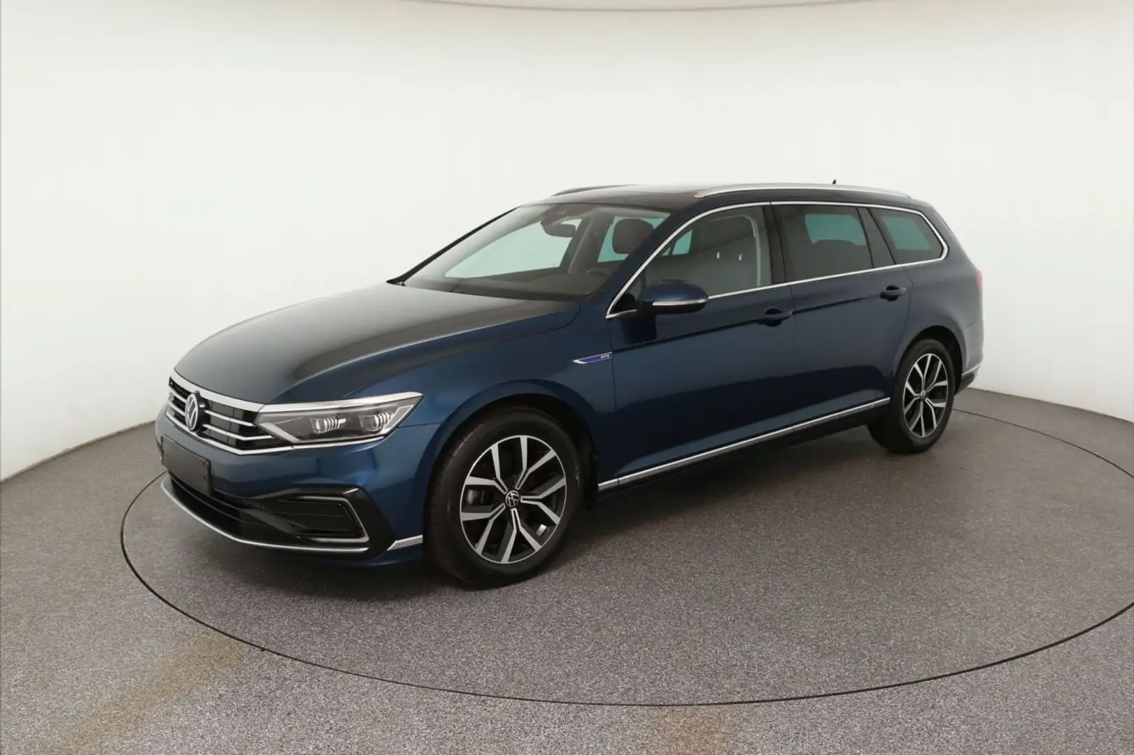 Volkswagen Passat Variant GTE 1.4 TSI Pano*AHK*PDC*RFK DSG Azul - 2