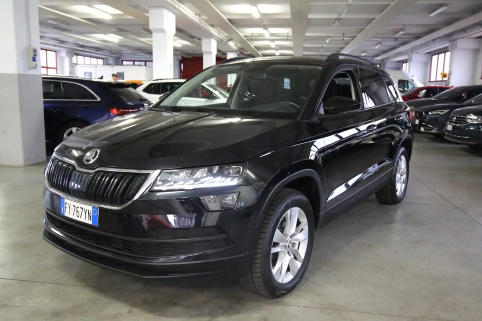 Skoda Karoq 2.0 TDI 150 CV SCR 4x4 DSG Executive Schwarz - 2
