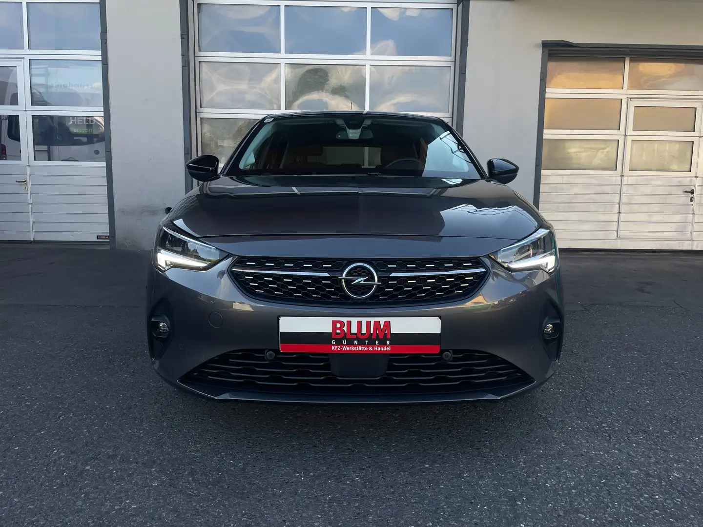 Opel Corsa-e e Elegance Grau - 2