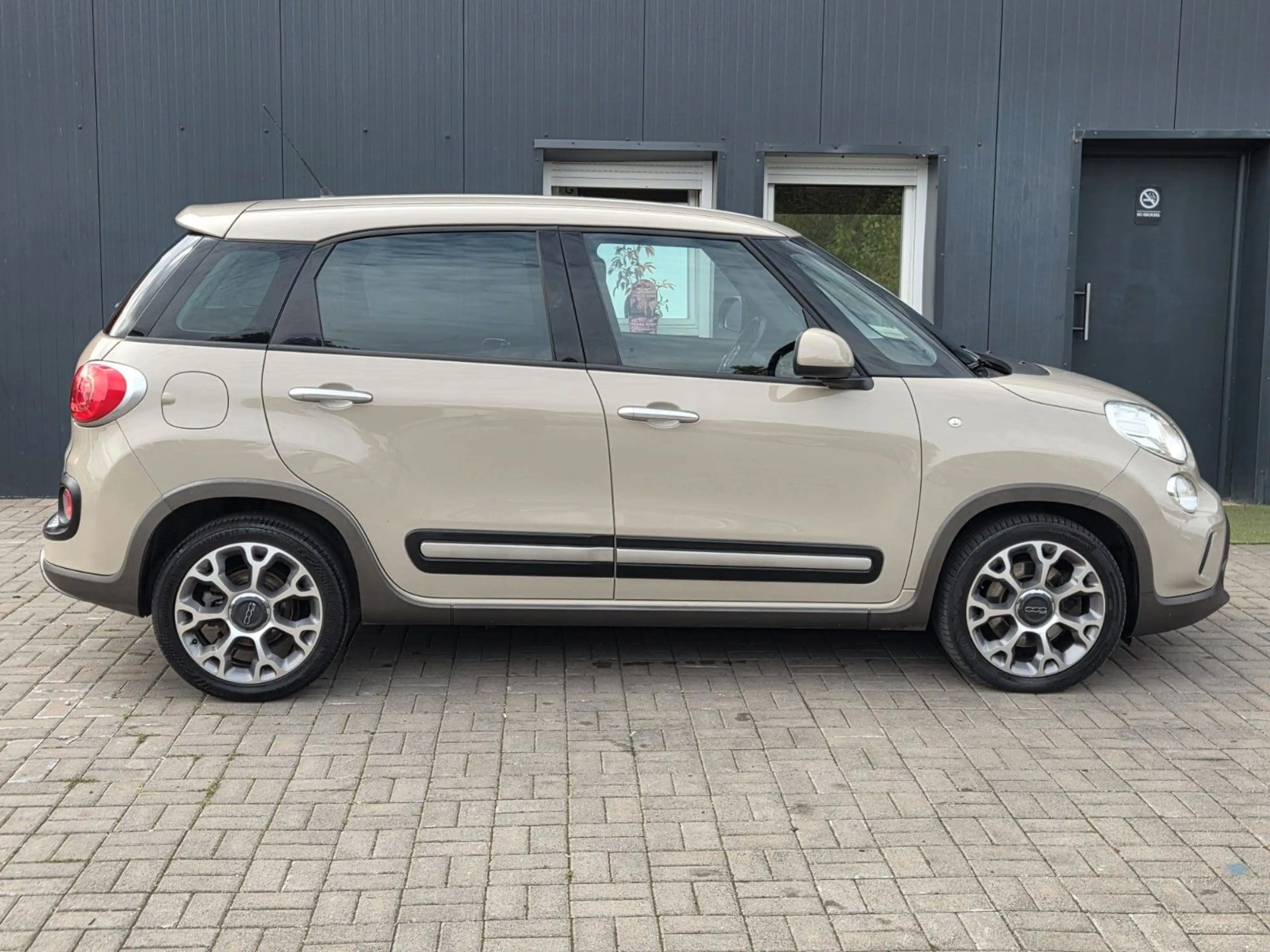 Fiat 500L Trekking 1.6 JTD/6-GANG/TEMPOM/KLIMAATM — photo 5