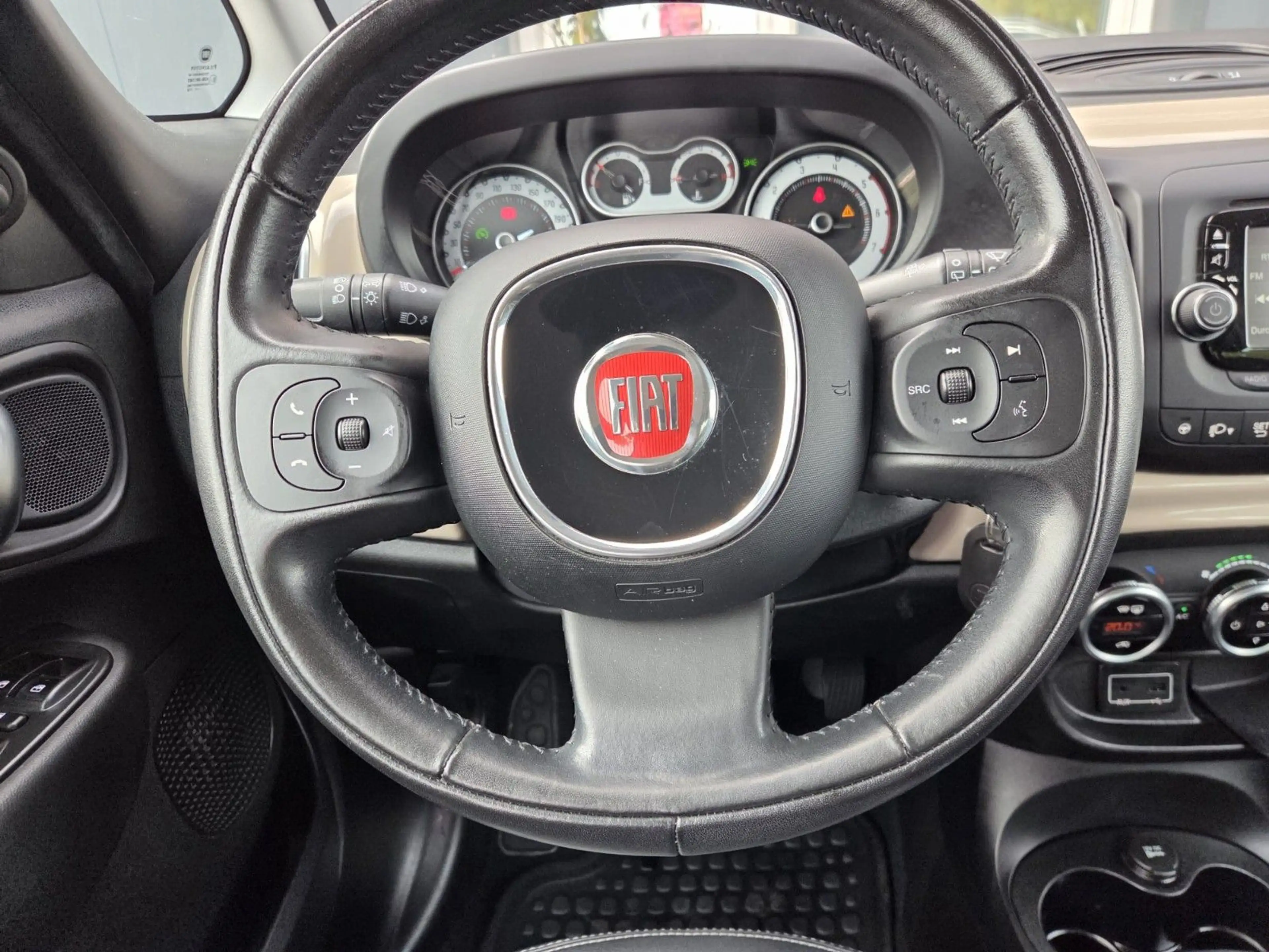Fiat 500L Trekking 1.6 JTD/6-GANG/TEMPOM/KLIMAATM — photo 9