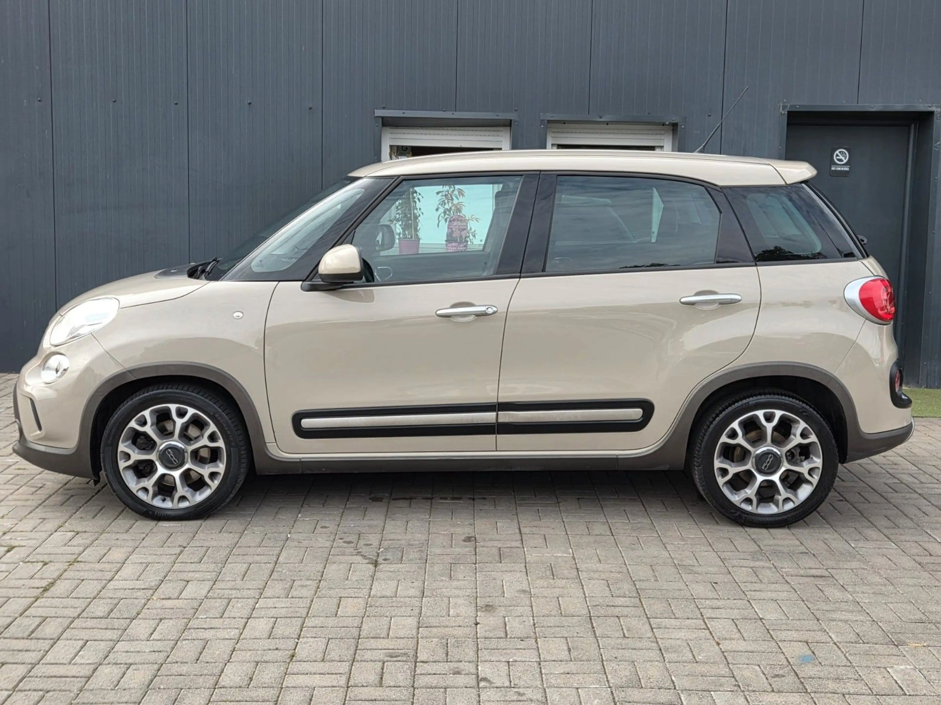 Fiat 500L Trekking 1.6 JTD/6-GANG/TEMPOM/KLIMAATM — photo 6