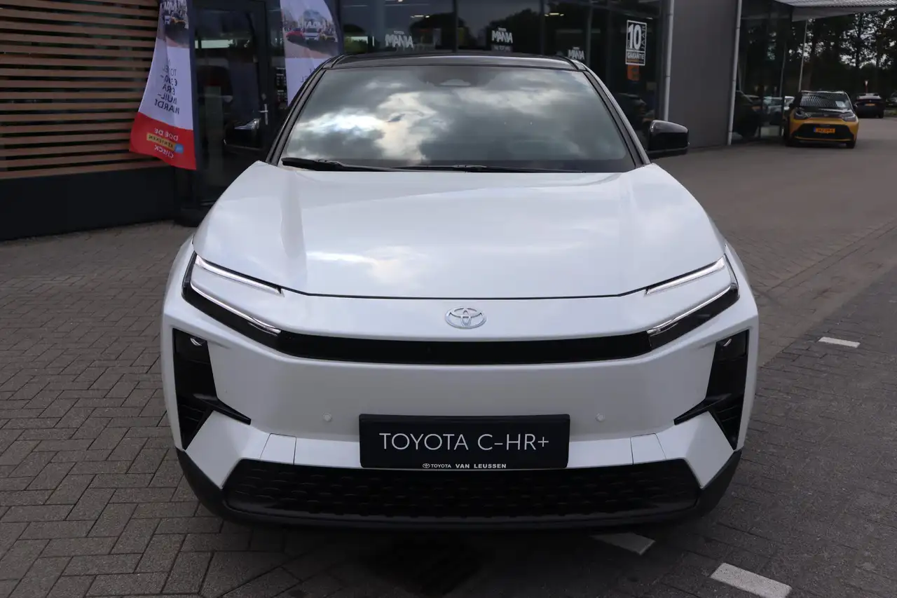 Toyota C-HR 2026 — фото 13