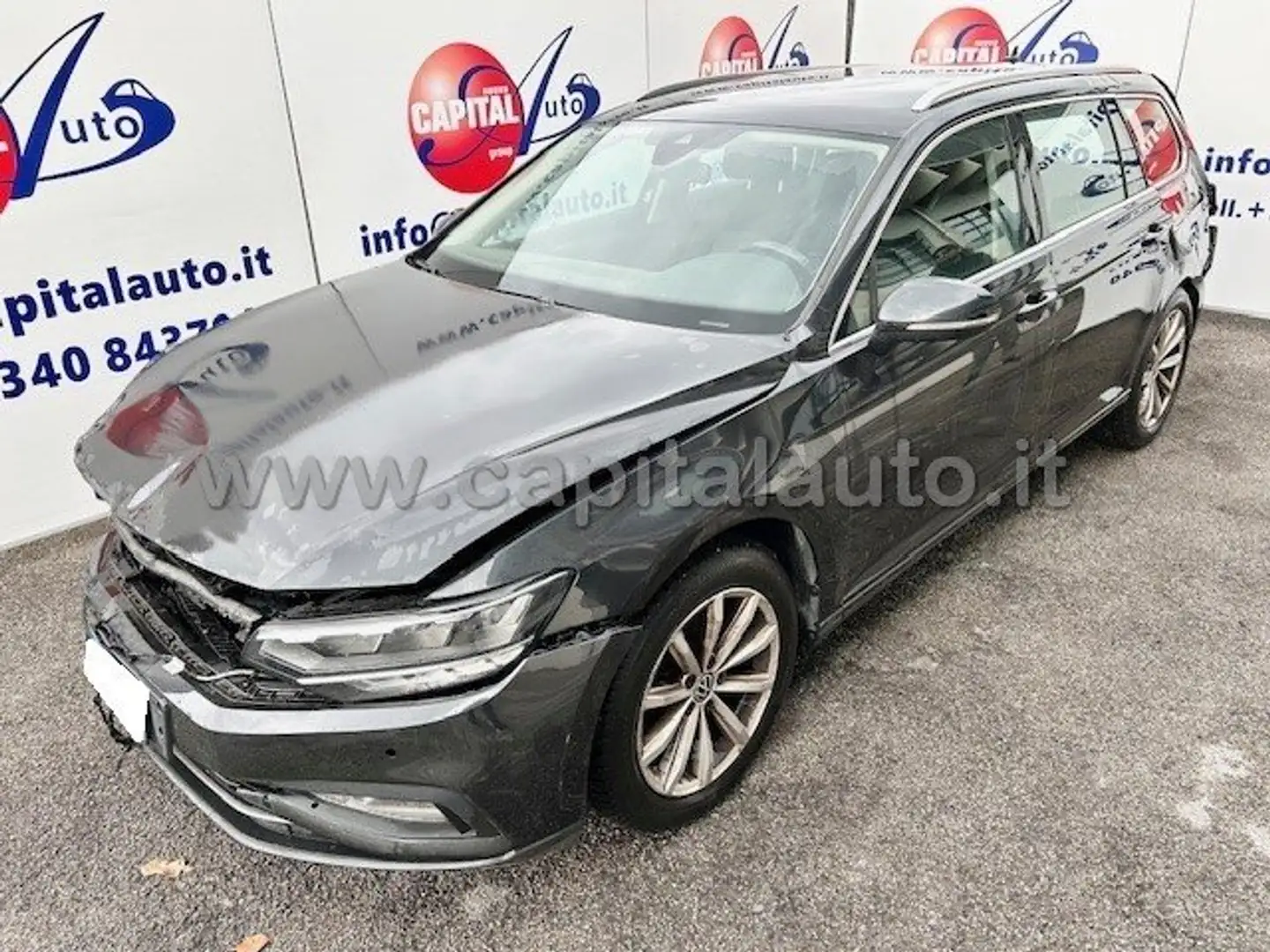 Volkswagen Passat Variant 2.0 tdi Business 122cv DSG NETTO 5700 Gris - 1