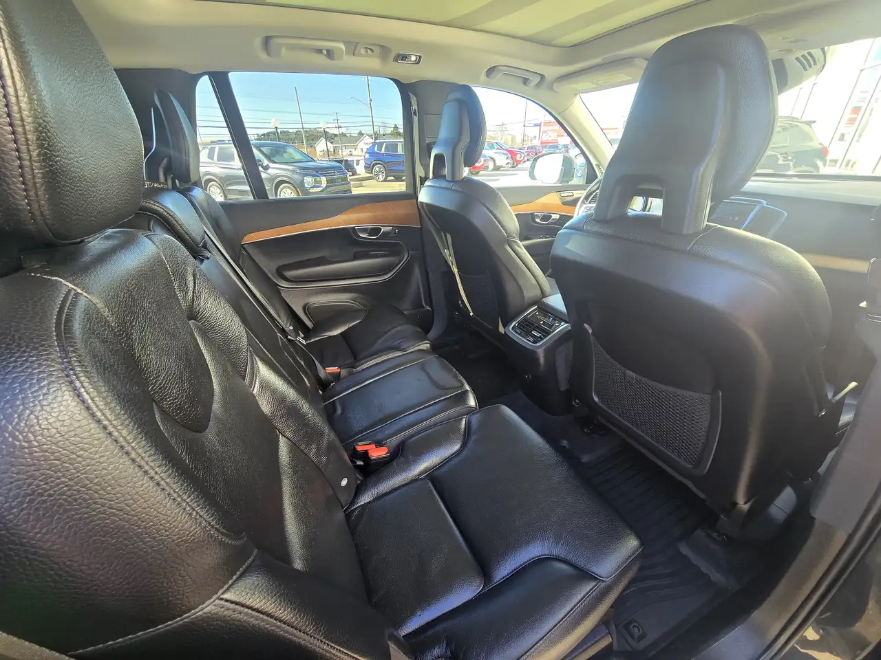 Volvo XC90 снимка Volvo XC90