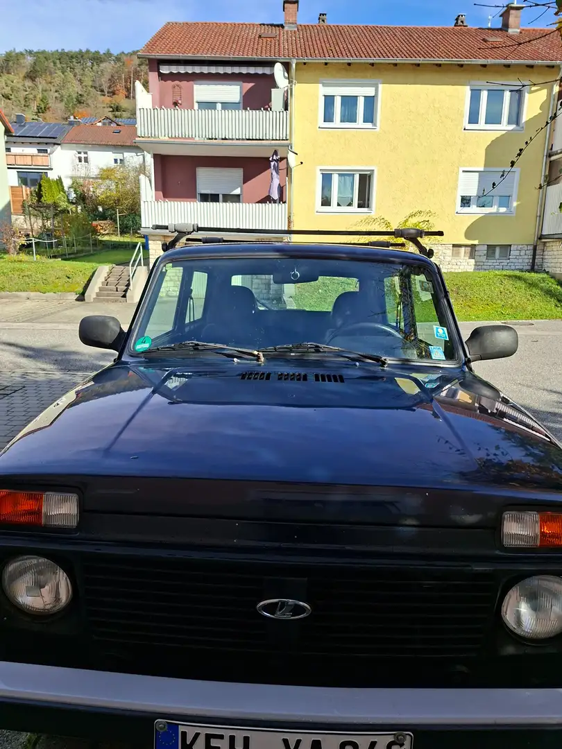 Lada 4x4 Niva Grün - 1