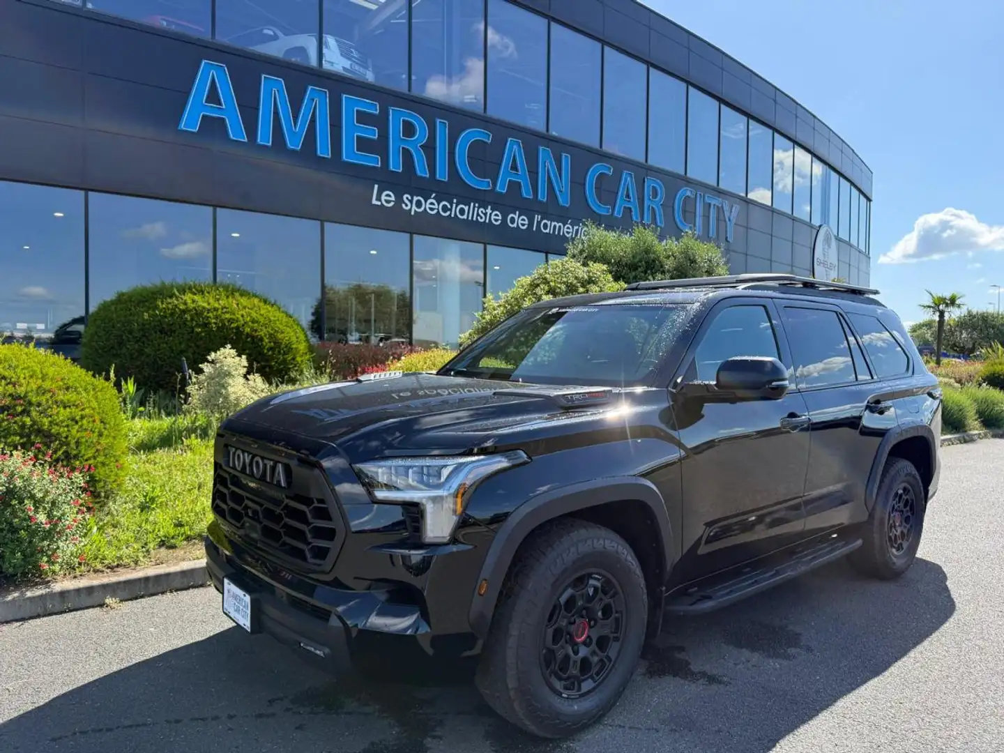 Toyota Sequoia TRD PRO HYBRID Schwarz - 1