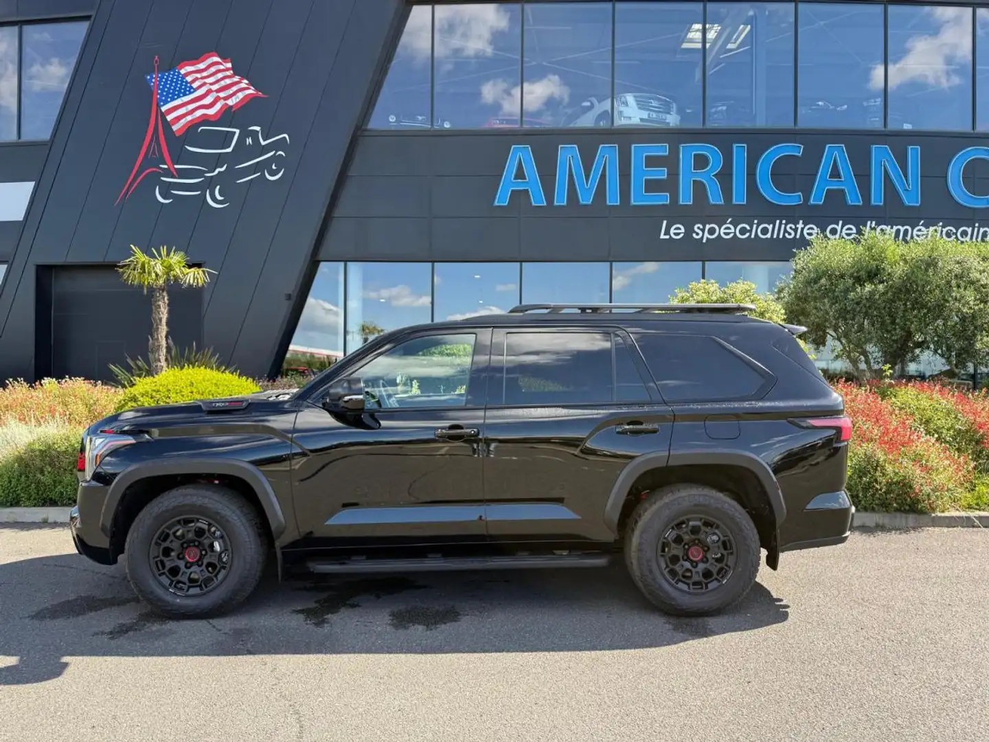 Toyota Sequoia TRD PRO HYBRID Schwarz - 2