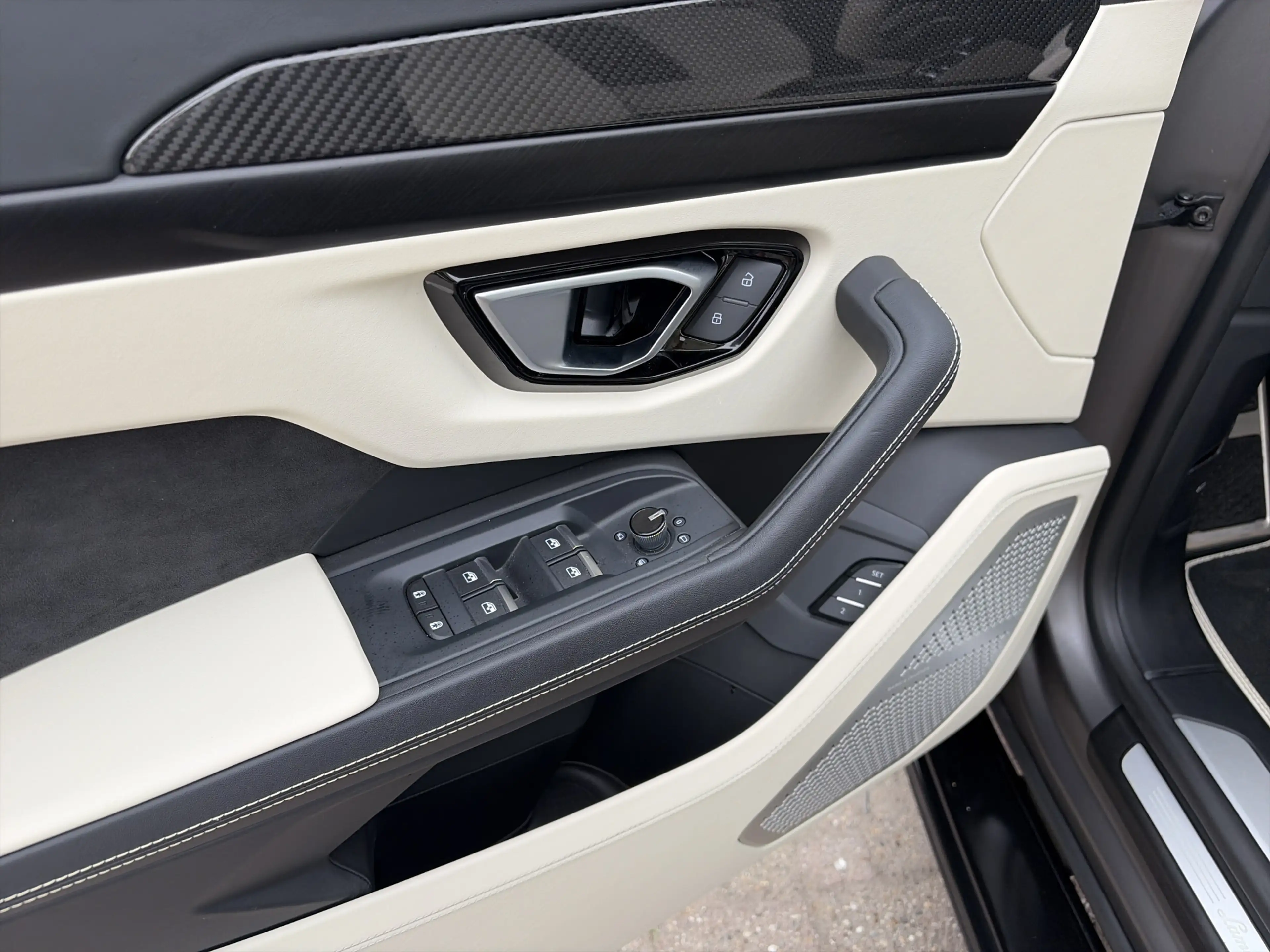 Lamborghini Urus 4.0 V8 S Full PPF, Massage, B&O 3D, 23 Inch, Grigi — photo 28