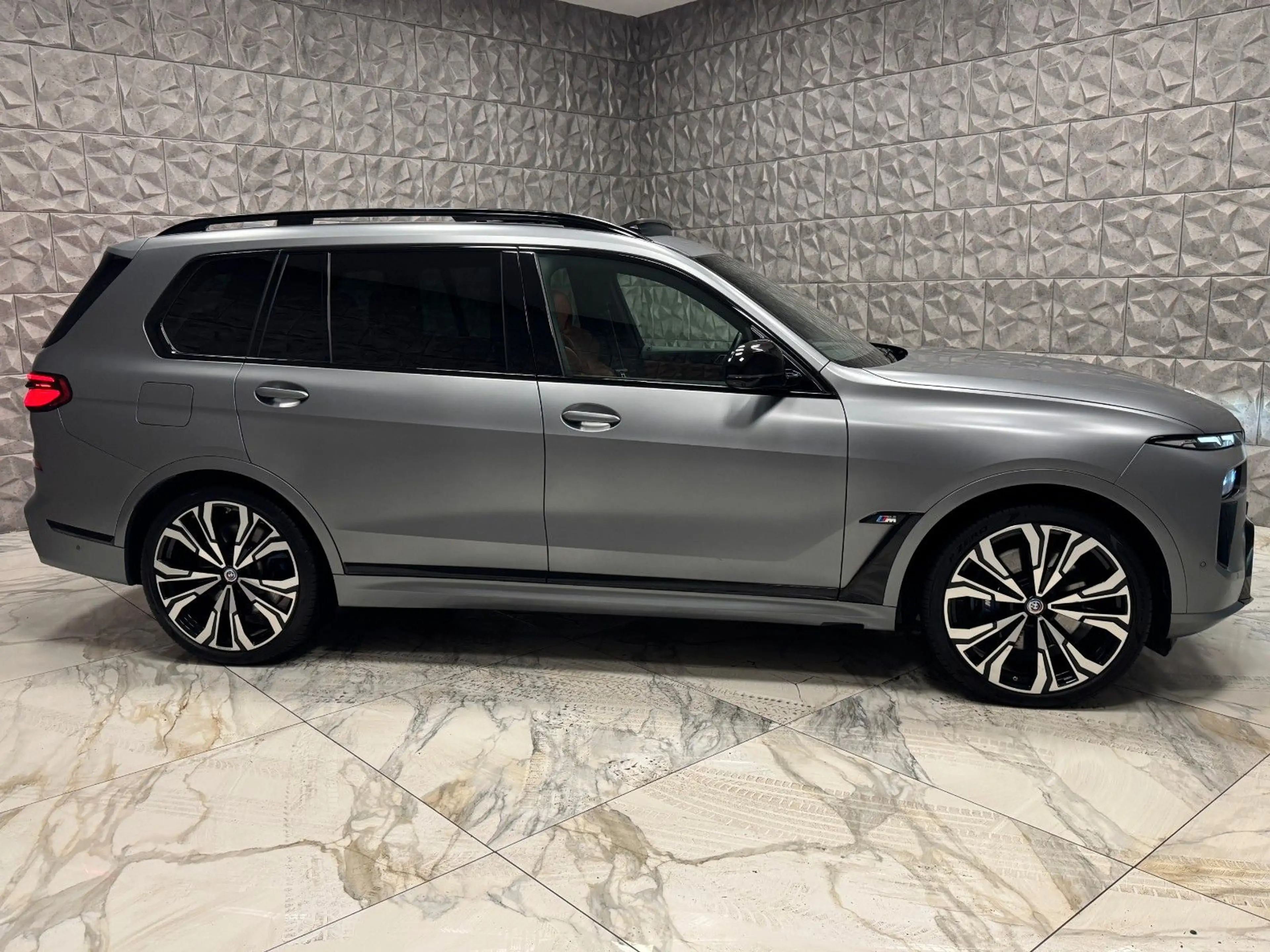 BMW X7 M60i xDrive 48V Aut. — photo 7