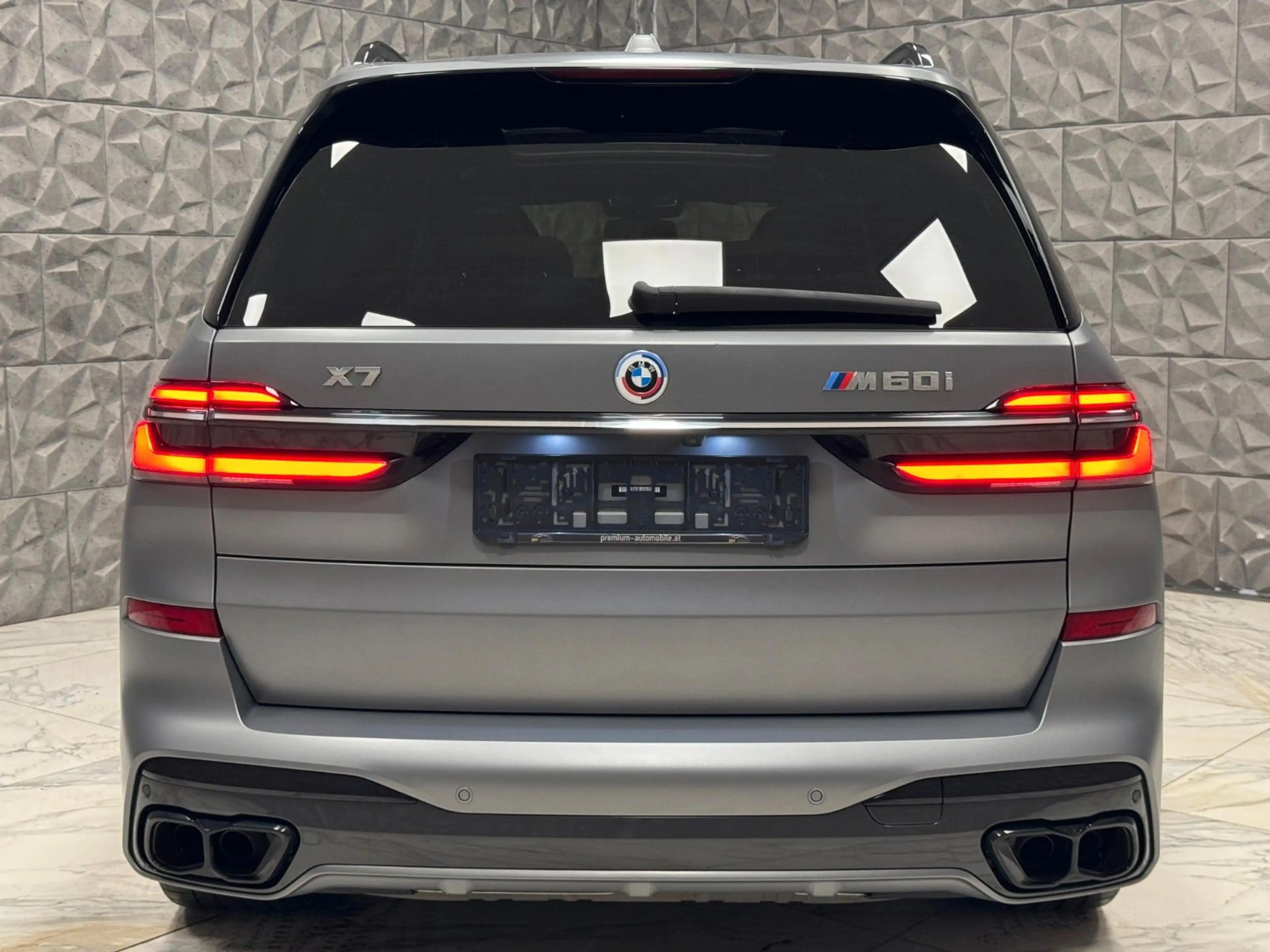 BMW X7 M60i xDrive 48V Aut. — photo 10