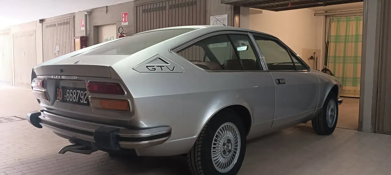 Alfa Romeo GTV 2.0 L, foto 4
