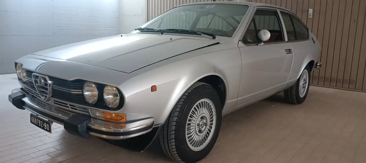 Alfa Romeo GTV 2.0 L, foto 3