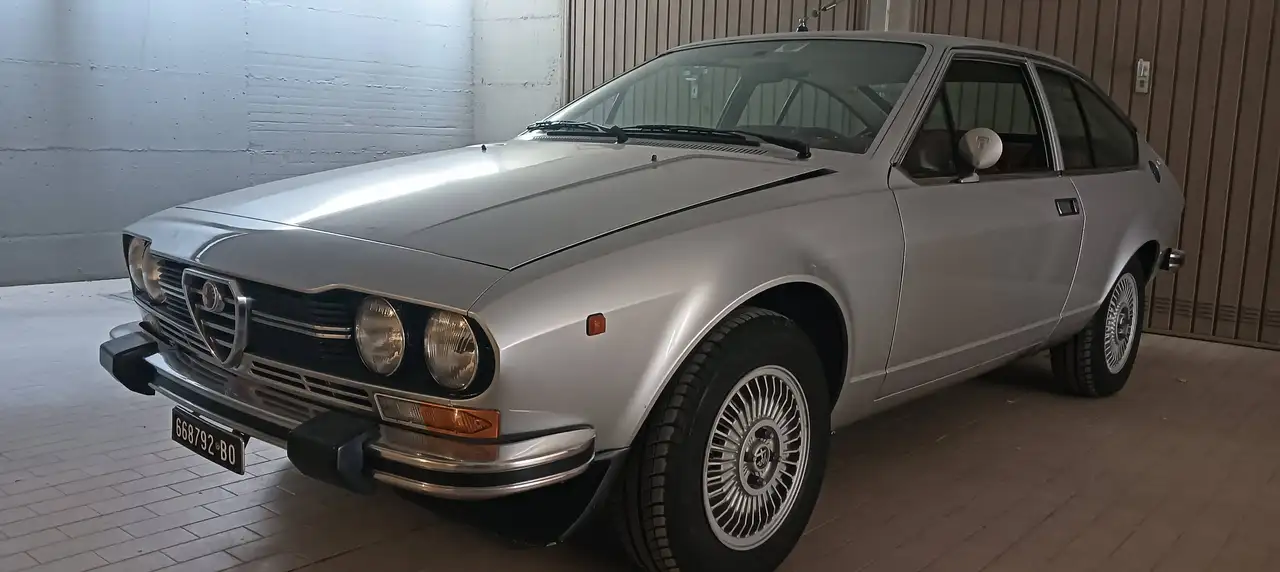 Alfa Romeo GTV 2.0 L, foto 2