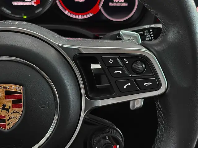 Porsche Cayenne view 13