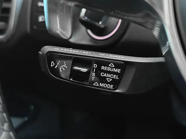 Porsche Cayenne view 25