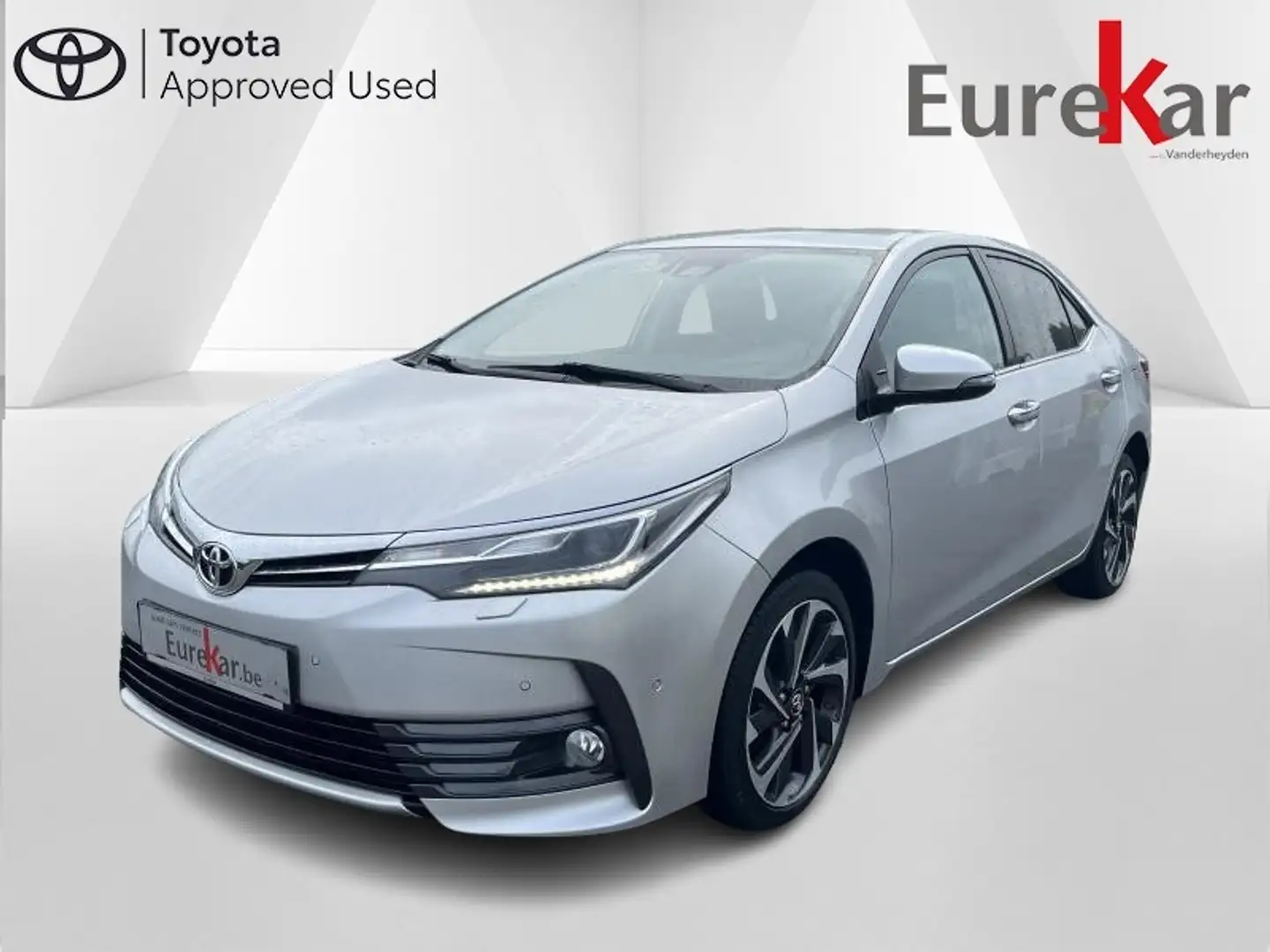 Toyota Corolla 1.6 Lounge Argent - 1
