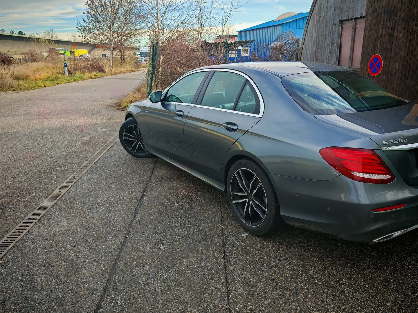 Mercedes-Benz E 220 d Exclusive Austria Edition Aut. - 2