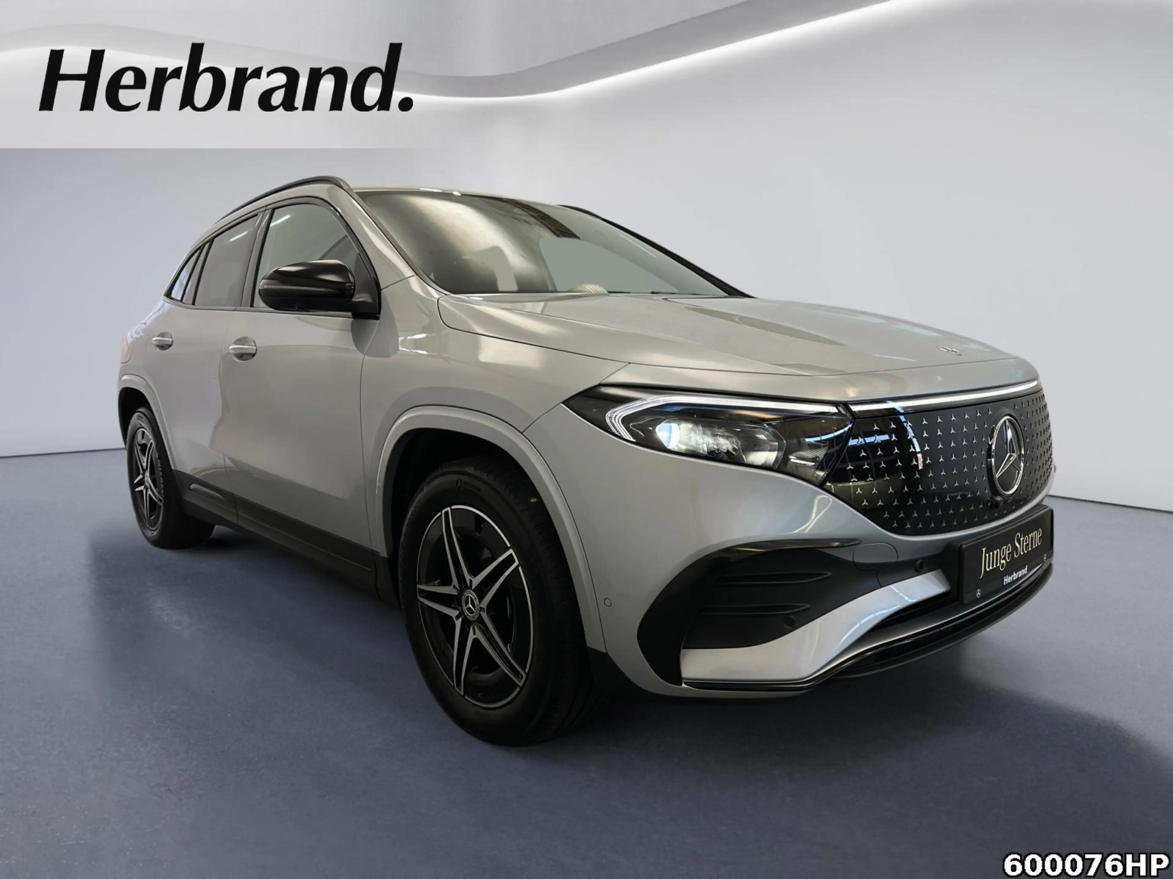 Mercedes-Benz EQA 300 4M AMG  AHK Night 360° DISTRONIC KEYLESS — photo 2