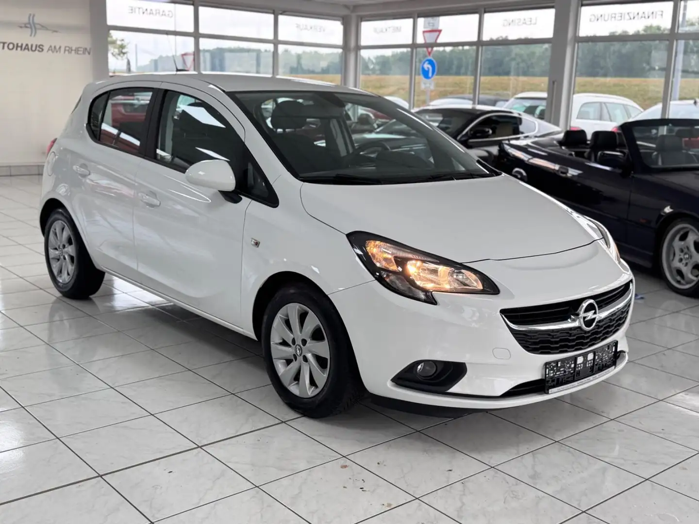 Opel Corsa E Active ecoFlex+5-Türig+Automatik+Navi Weiß - 1