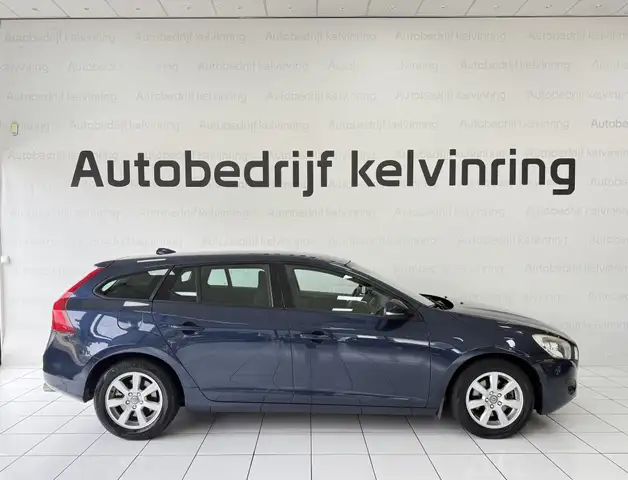 Volvo V60 view 5