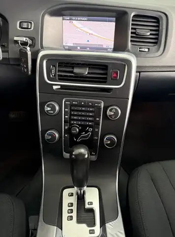 Volvo V60 view 19