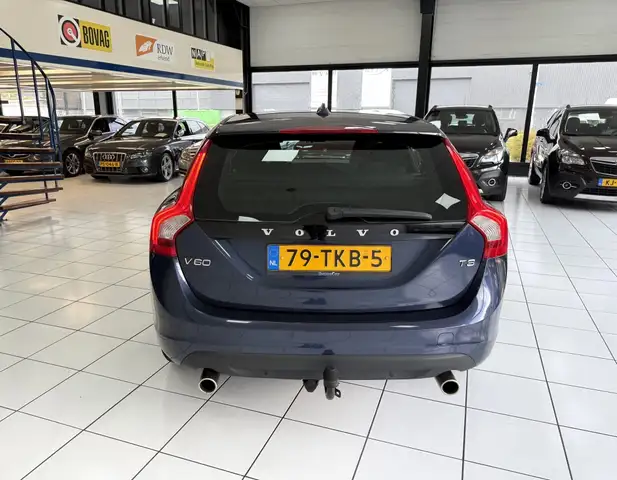 Volvo V60 view 13