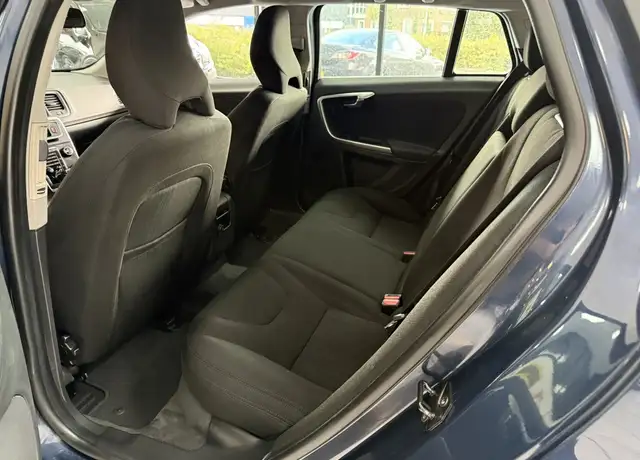 Volvo V60 view 23