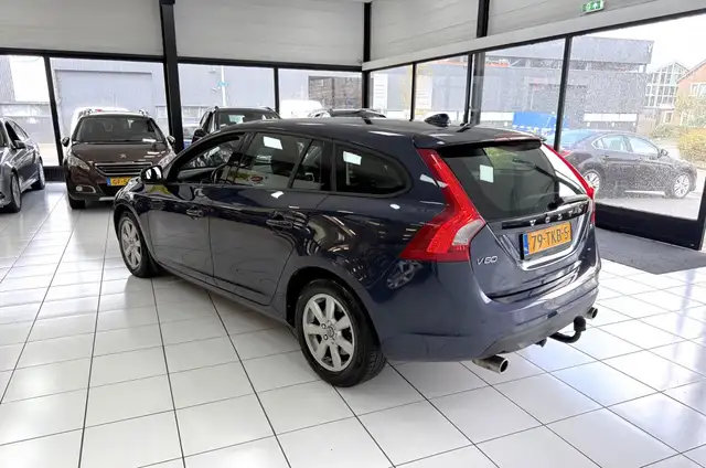 Volvo V60 view 12