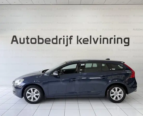 Volvo V60 view 6