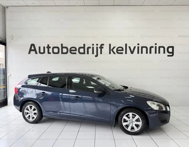 Volvo V60 view 8