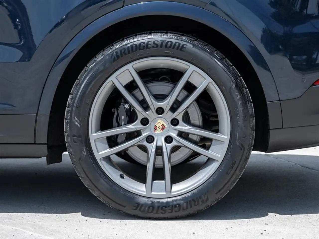 Porsche Cayenne снимка Porsche Cayenne