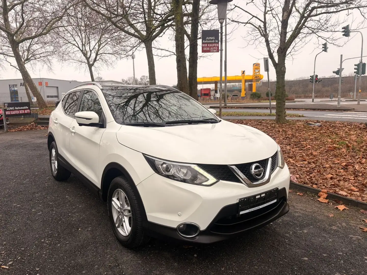 Nissan Qashqai Tekna/EU6/Automatik/Navi/Panorama/Leder Weiß - 1