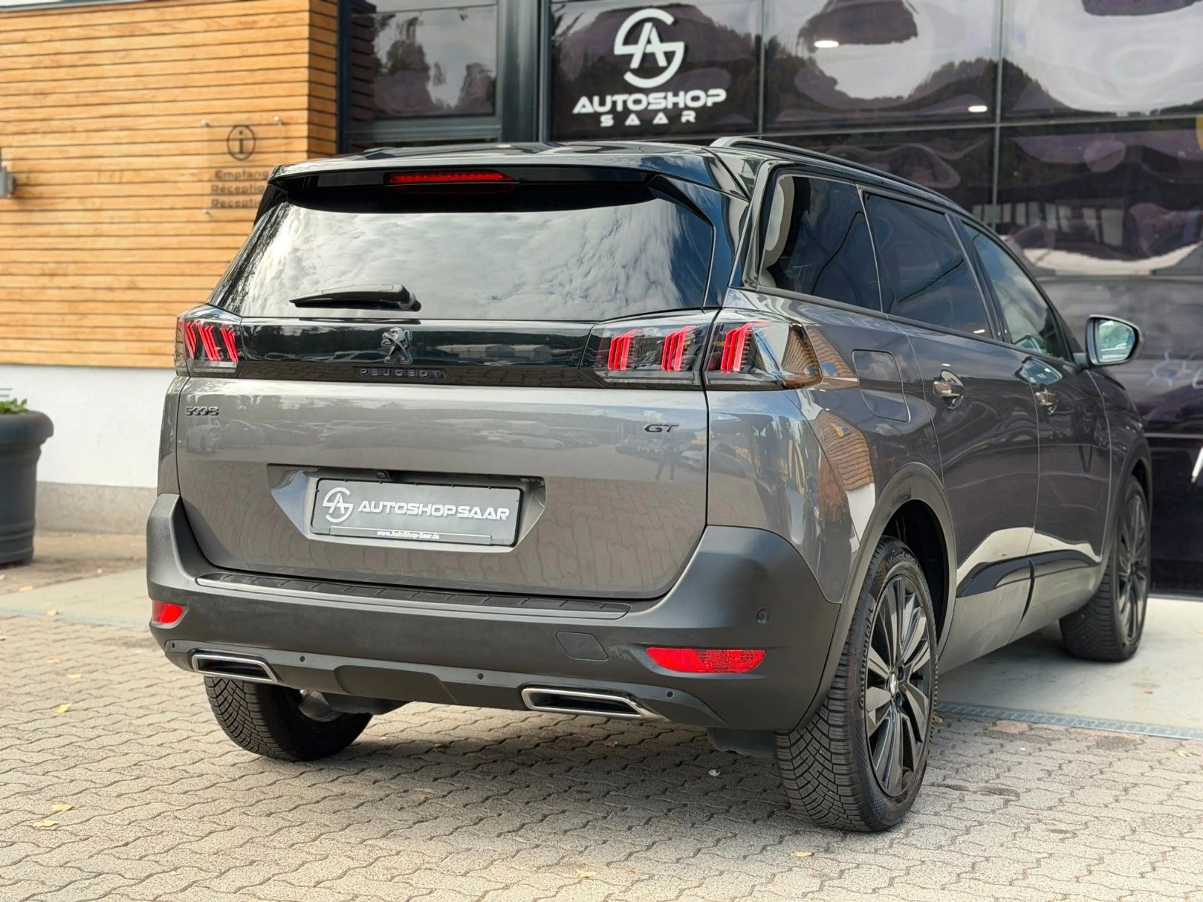 Peugeot 5008 GT 7-Sitzer/PANO/ACC/SHZ/CAM — photo 11