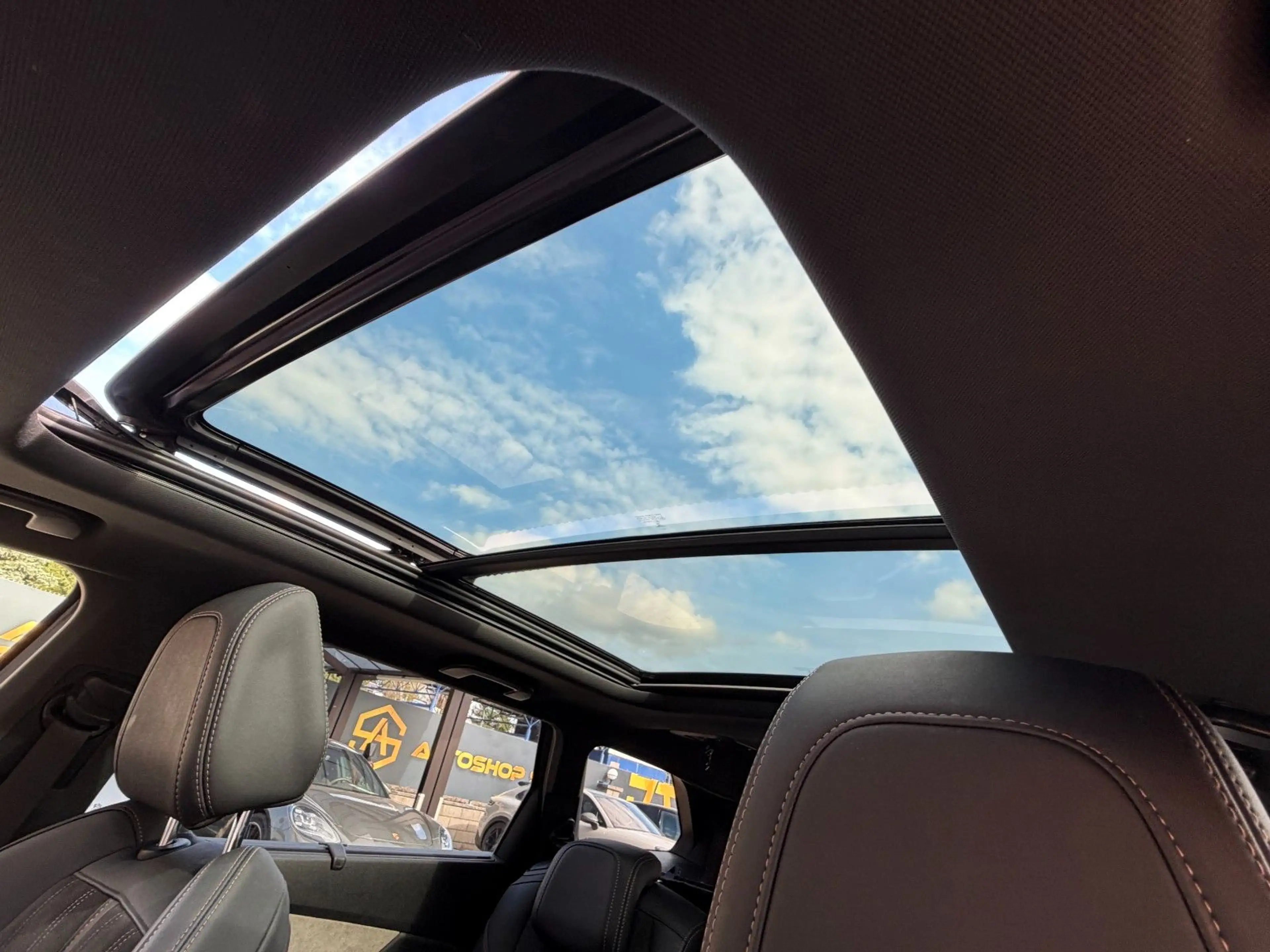 Peugeot 5008 GT 7-Sitzer/PANO/ACC/SHZ/CAM — photo 15