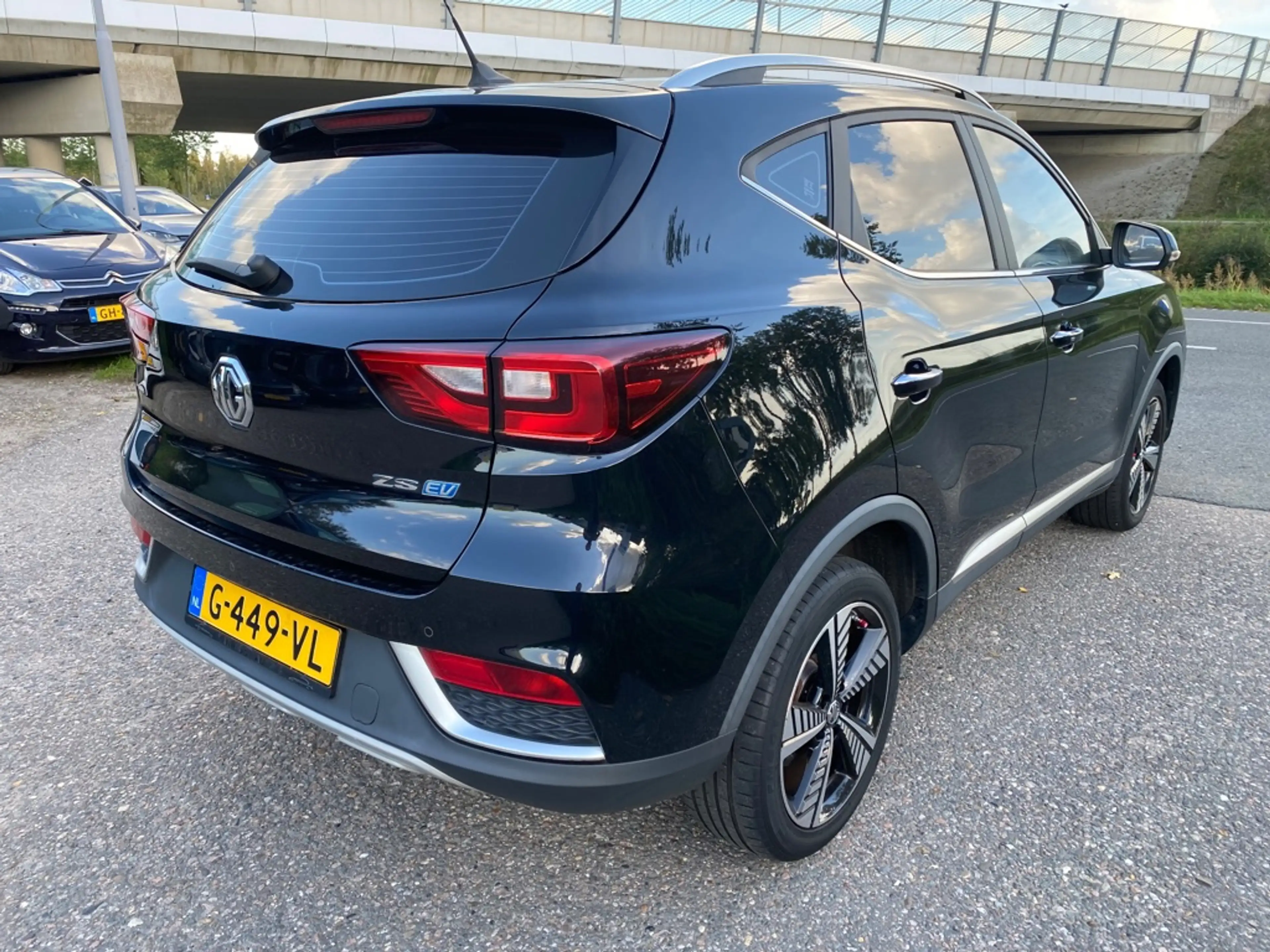 MG ZS MG EV Luxury 45 kWh — photo 4