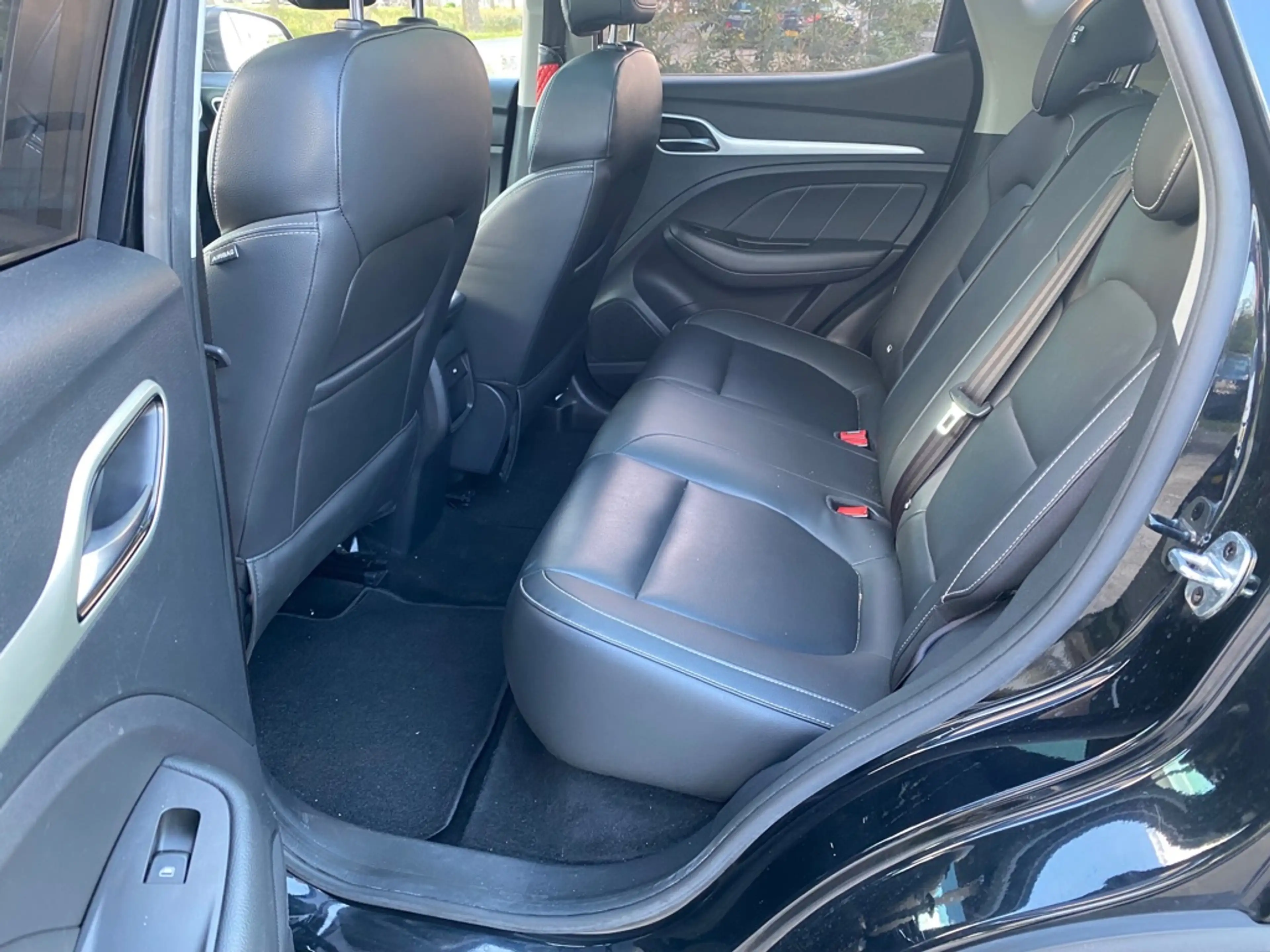 MG ZS MG EV Luxury 45 kWh — photo 8