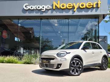 1.2 Mild Hybrid La Prima * AUTOMAAT, ZETELVERWARMING, CAMERA, GPS *