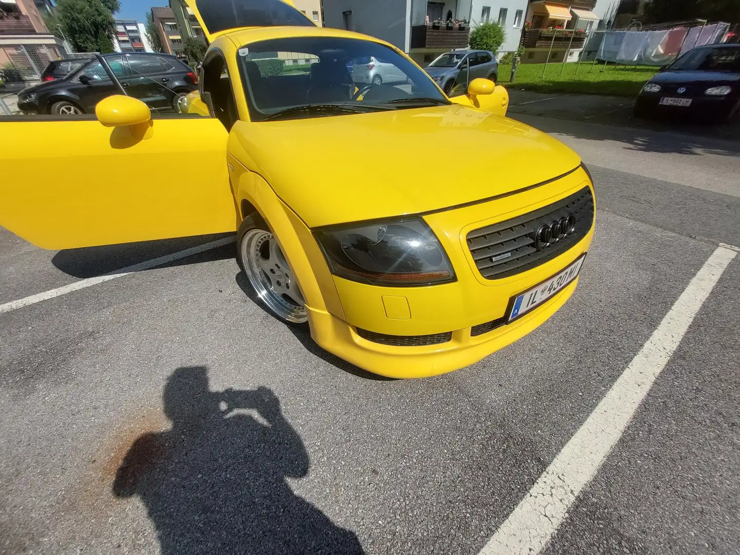 Audi TT Coupé 1,8 T quattro Gelb - 2