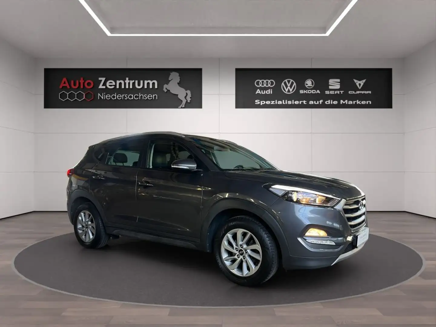 Hyundai TUCSON 1.6 GDi 2WD Trend CarPlay Kamera*Spurassistent Grau - 1