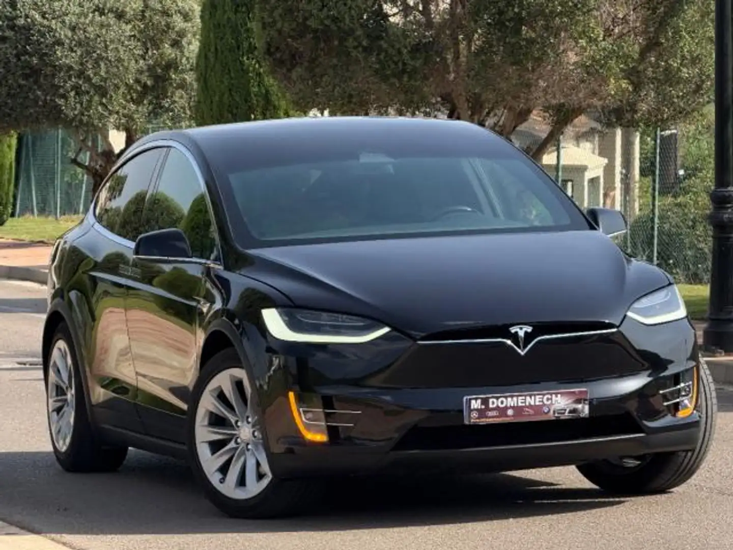 Tesla Model X 75kWh Dual Motor Black - 2