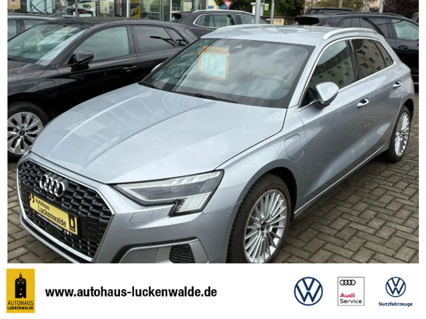 Audi A3 40 TFSI e Adv. S tronic *MATRIX* Silber - 1